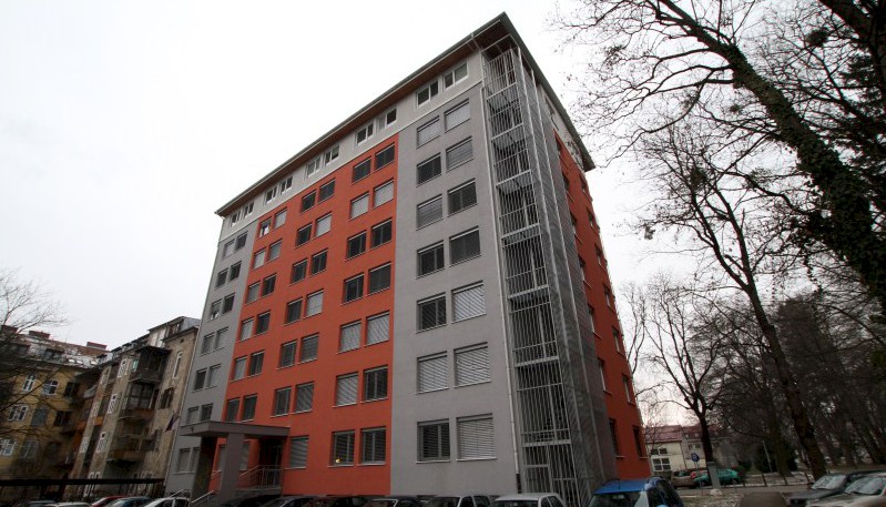 Razpis za sprejem in podaljšanje bivanja 2017/2018 v Študentske domove UM