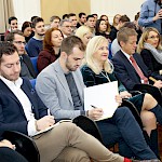 Okrogla miza na temo PLATFORMNE EKONOMIJE z uglednimi gosti - Slika 20
