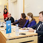 Okrogla miza na temo PLATFORMNE EKONOMIJE z uglednimi gosti - Slika 10