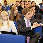 Okrogla miza na temo PLATFORMNE EKONOMIJE z uglednimi gosti - Slika 15