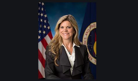 Gostujoče predavanje ameriške strokovnjakinje za pravo vesolja Rebecce Bresnik