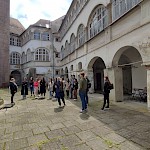 Študenti podiplomskega študija so obiskali Muzej norosti - Slika 1