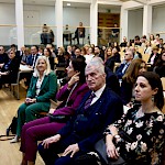 Fotografija prve vrste visokih gostov 34. mednarodne konference Medicina, pravo in družba 2025