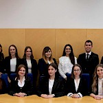 Ekipa tekmovalcev in mentorjev letošnjega tekmovanja Willem C. Vis International Commercial Arbitration Moot