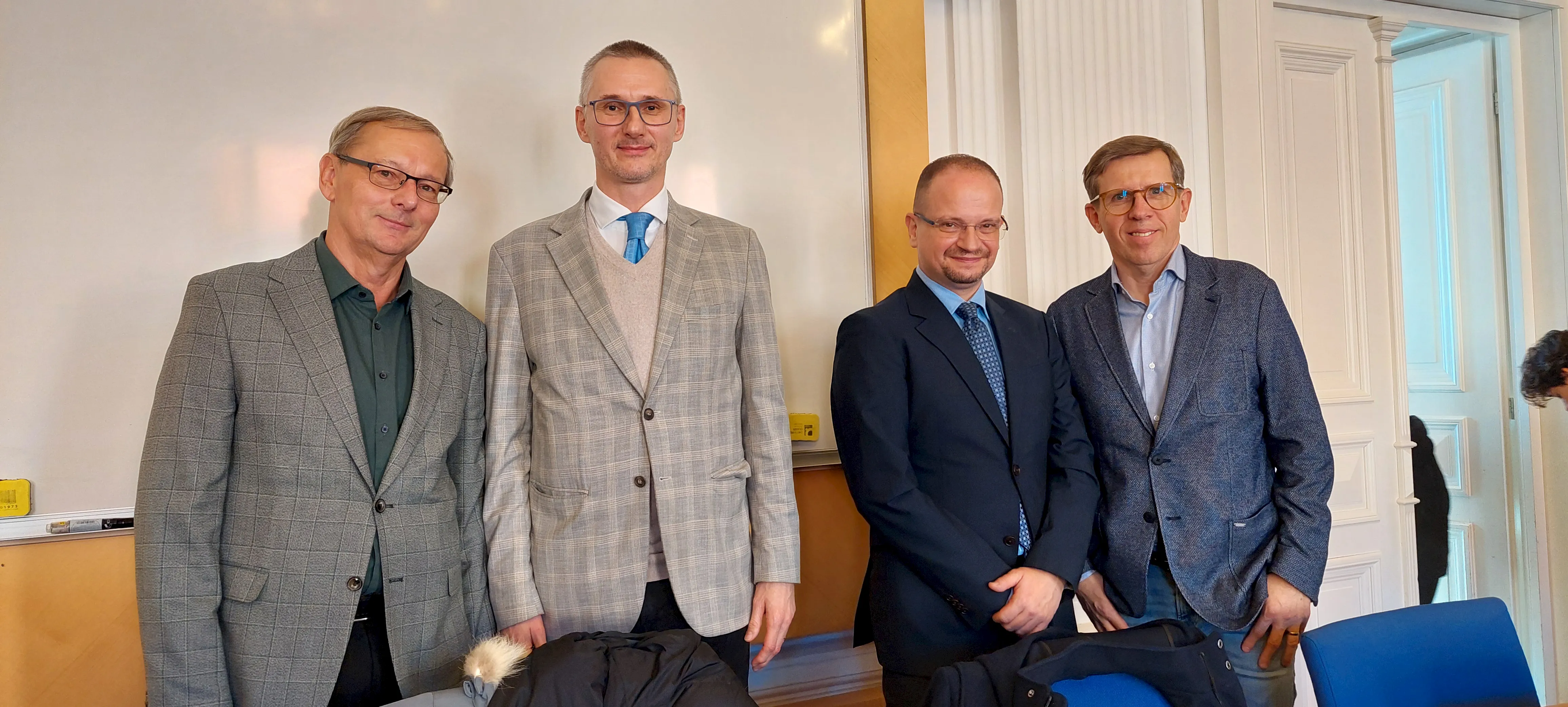 mag. Igor Strnad, notar Uroš Marguč, vodja mariborskega tožilstva Tilen Ivič ter odvetnik Slavko Fartelj mag. Igor Strnad, notar Uroš Marguč, vodja mariborskega tožilstva Tilen Ivič ter odvetnik Slavko Fartelj