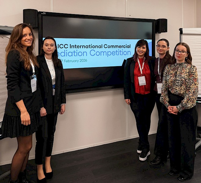 Tekmovalke z mentoricama