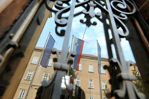 Slika je simbolična Slika je simbolična