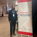 Doc. dr. Marius Cocoia Mensah ob pingvinu kongresa