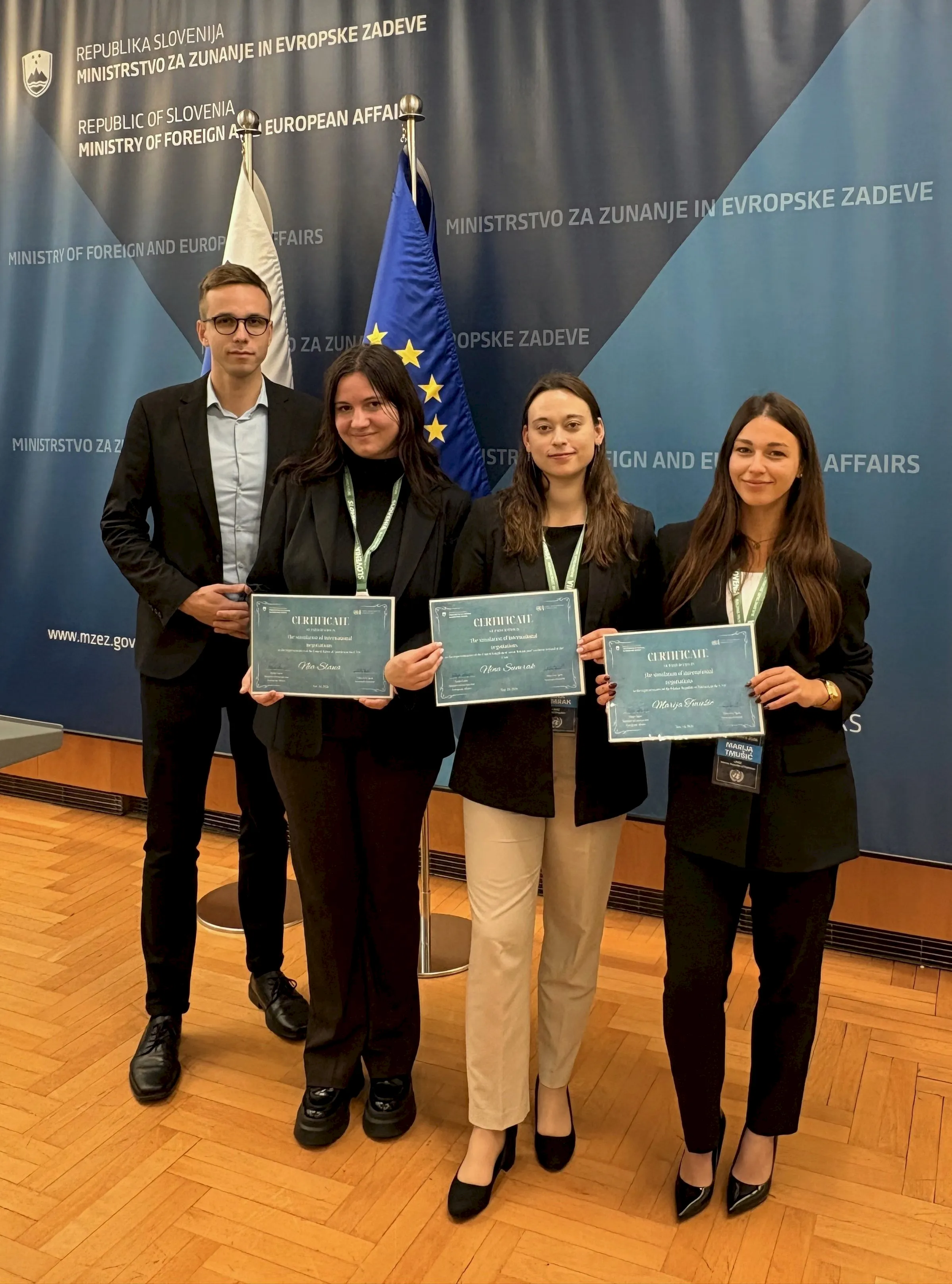 Doc. dr. Aljoša Polajžar, Nia Slana, Nina Sumrak, Marija Tmušić